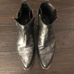 FRYE Women's Sacha Moto Shortie Ankle Bootie